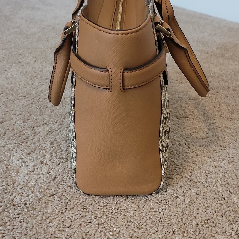 SOLD Michael Kors Hamilton Satchel/Bag/Purse Tan and Brown Satchel NWOT - Picture 4 of 15